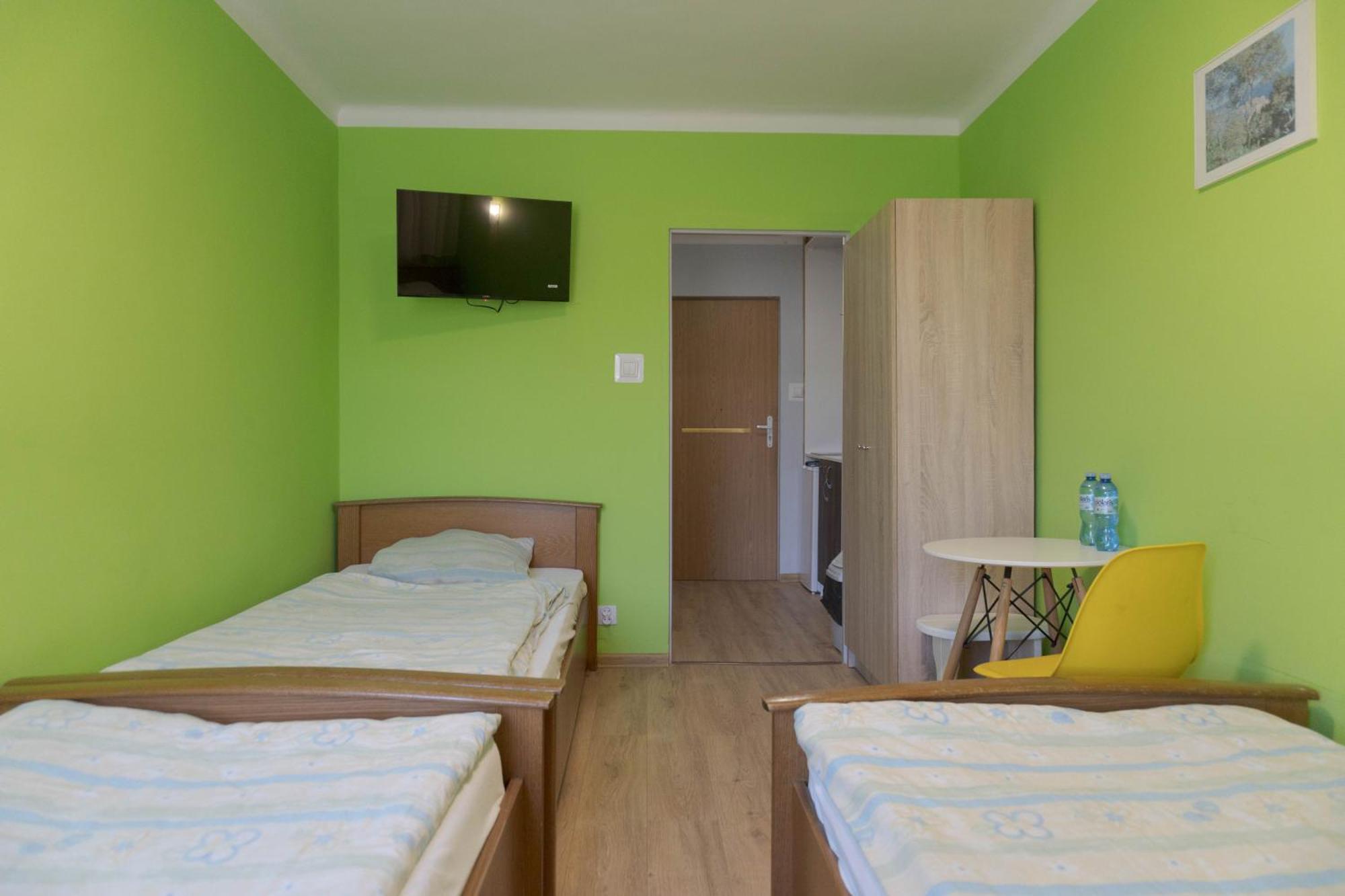 Osrodek Wypoczynkowy Lesne Ustronie Hostel Witnica Luaran gambar